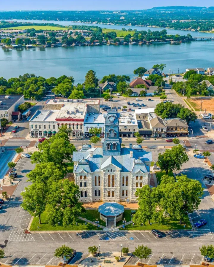 Georgetown courthouse square from above